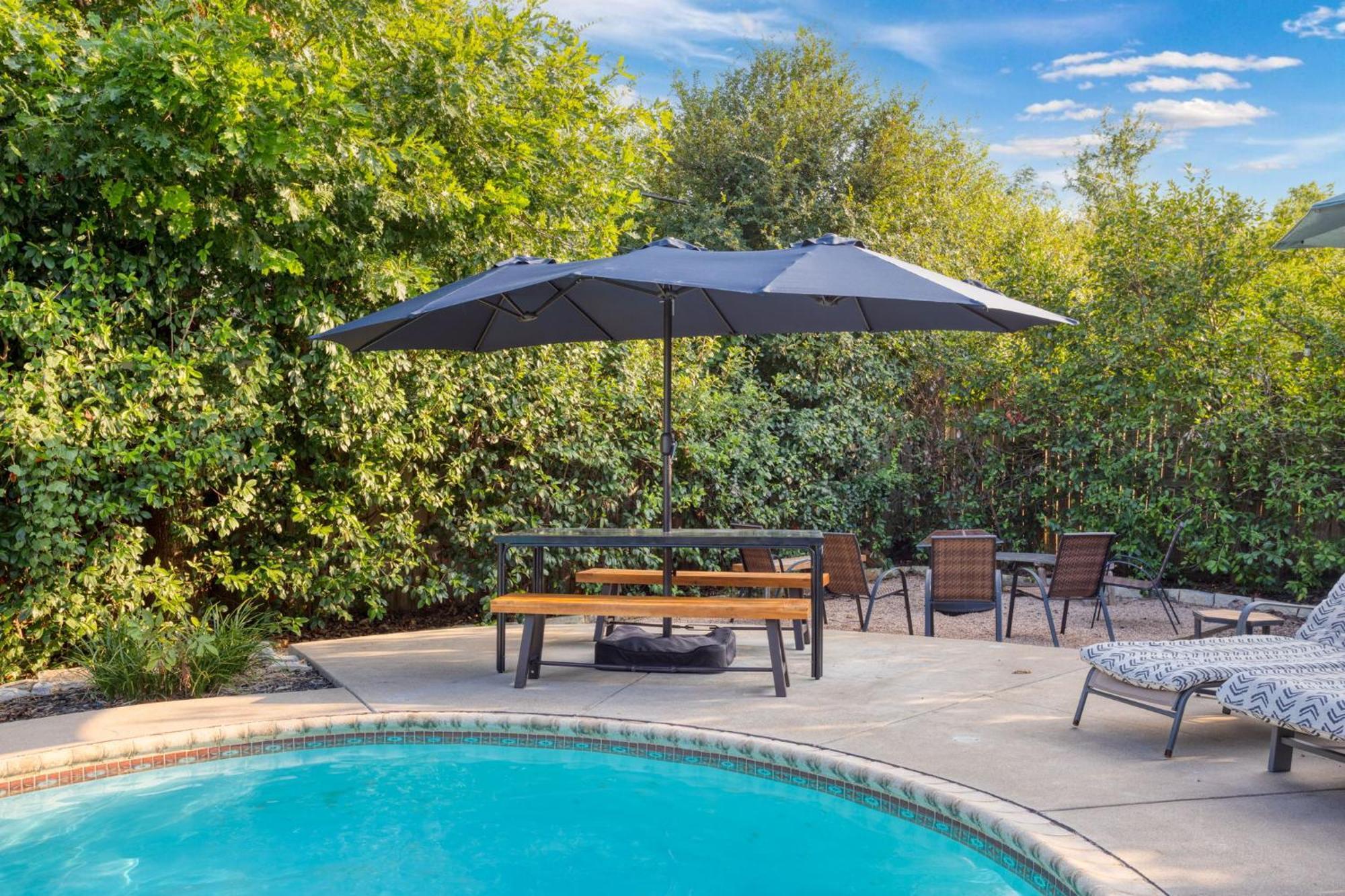 ראונד רוק Timeless-Texas-Inn - Heated Pool Oasis & Lux Vibe מראה חיצוני תמונה